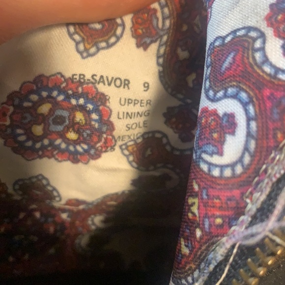 Freebird by Steven size 9 leather ankle booties - Picture 7 of 10